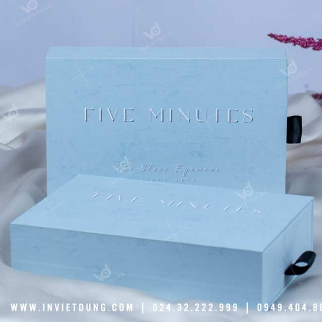 Mẫu hộp cứng đựng kính thương hiệu Five Minutes