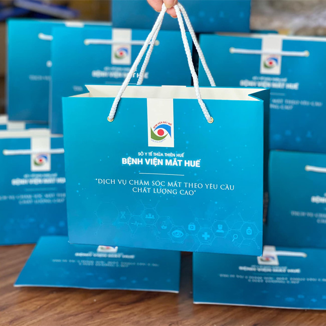 In túi giấy bệnh viện