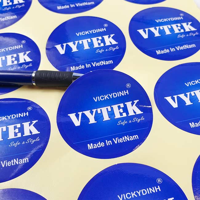 Mẫu decal giấy dán kính áp tròng VickyDinh