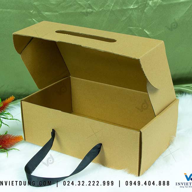 Mẫu hộp carton đựng quần áo
