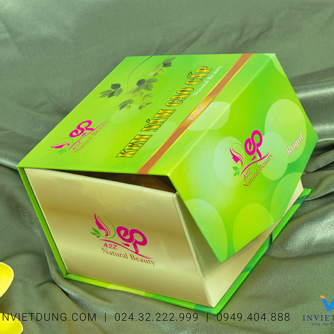 Mẫu hộp cứng đựng kem trị nám Natural Beauty