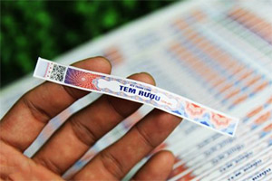 In tem nhãn rượu