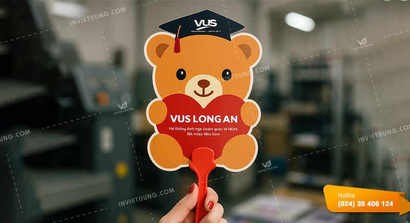 Mẫu quạt nhựa PVC quảng cáo
