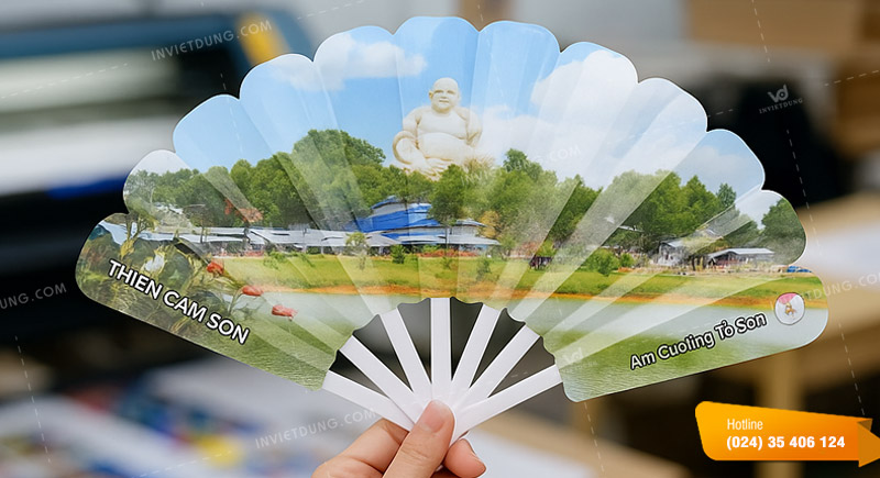 Quạt nhựa xòe (xếp)