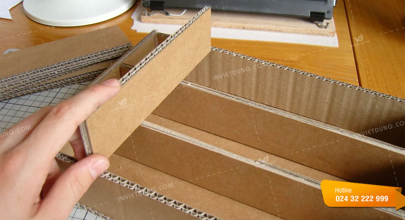 Cách làm hộp giấy nhiều ngăn từ bìa cứng bước 3