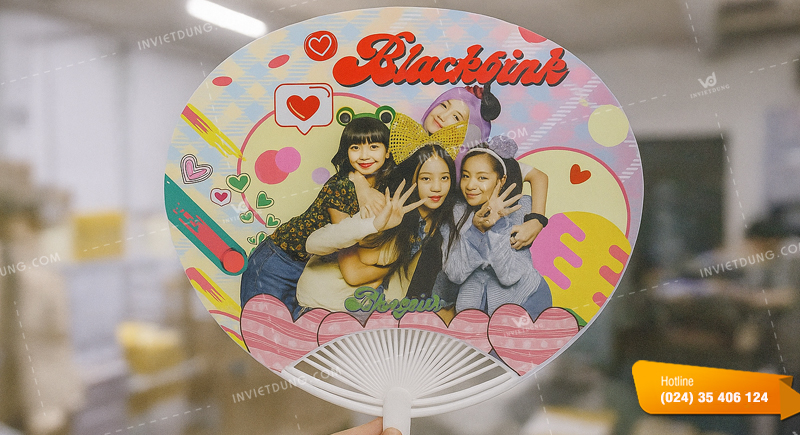 Mẹo thiết kế in quạt nhựa quảng cáo cho Kpop đẹp, chuẩn fan