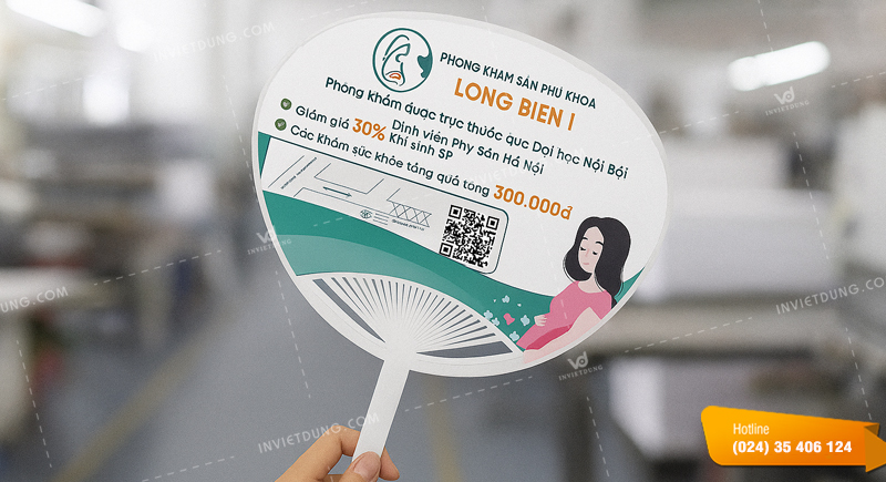 Lợi ích của quạt nhựa quảng cáo trong ngành y tế