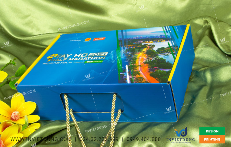 Mẫu hộp carton đựng quà tặng cuộc thi Marathon