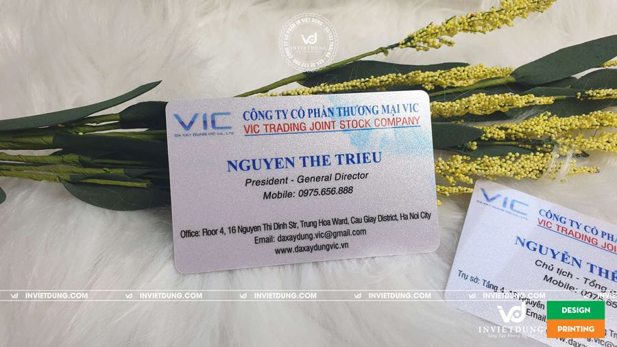 In card visit nhựa ánh bạc cho Tổng Giám đốc công ty VIC
