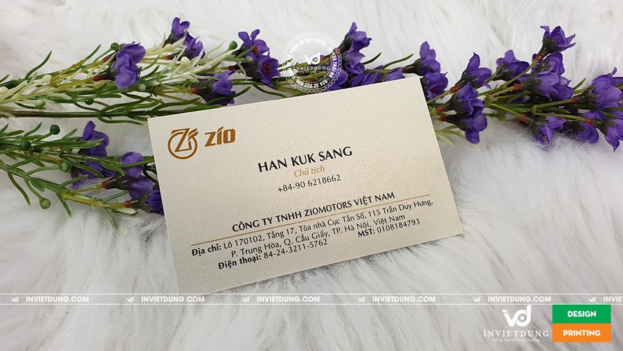 Mẫu name card giấy mỹ thuật đẹp cho chủ tịch công ty Ziomotors Việt Nạm