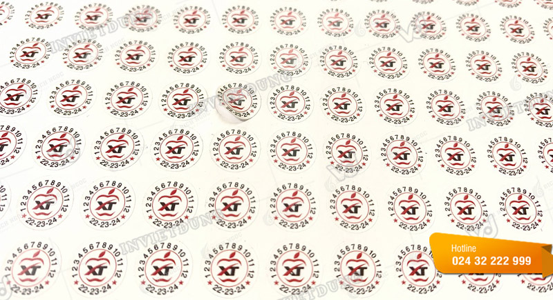 In tem niêm phong hình tròn được thiết kế đẹp mắt và độc đáo