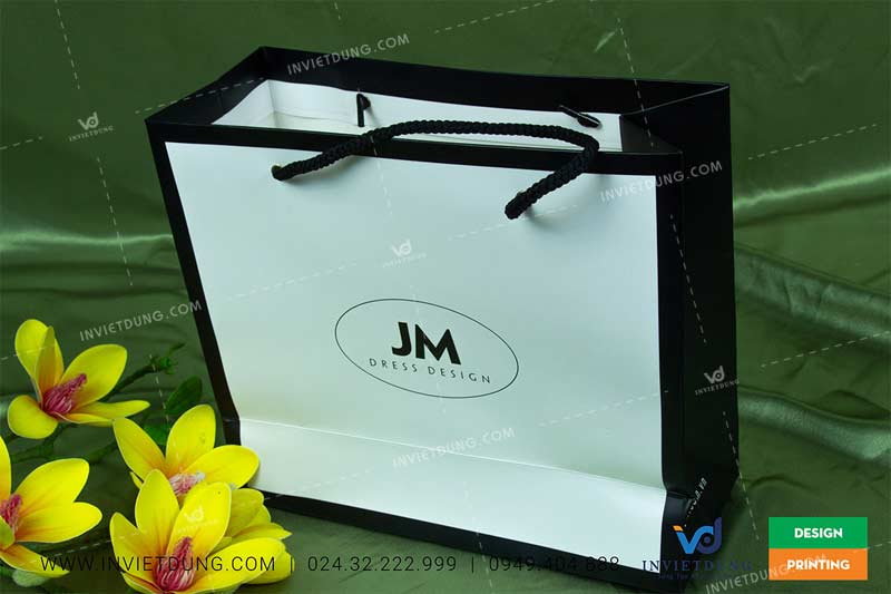 Mẫu túi giấy đựng quần áo thương hiệu JM Dress